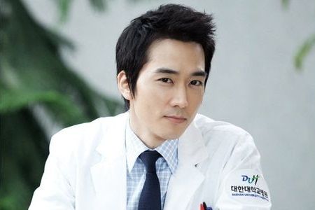 Song Seung-heon (Dr. Jin)