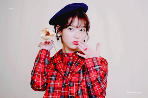 Foto Terbaru IU Foto Terbaru IU