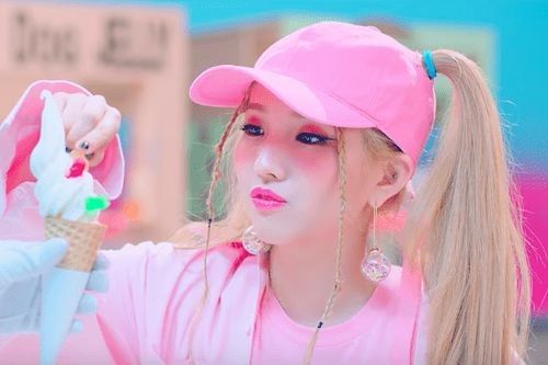 Jeon So-yeon Cantik